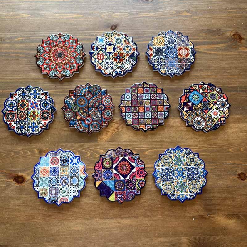 Bunte spanische Keramikuntersetzer Ø 11 cm Bunte spanische Keramikuntersetzer Ø 11 cm