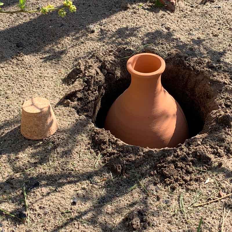 Olla - Tongef zur Gartenbewsserung eingraben